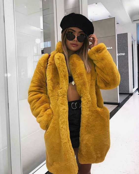 Stílusiskola: borongós januári napokon viselj mustársárgát - DIVAT&STÍLUS - Stílusiskola - divat, január, mustársárga, outfit, stílus, tél, 