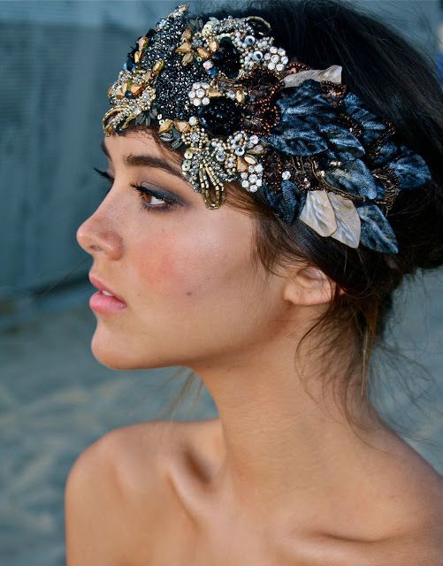 Stílusiskola: így viseld 2018 legtrendibb kiegészítőjét, a hajpántot - DIVAT&STÍLUS - Stílusiskola - 