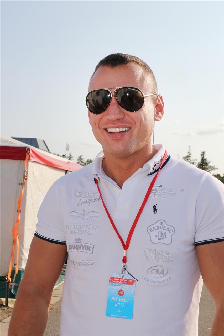 Hamarosan indul a szezon -  interjú a Gender Racing Team-mel - STYLENEWS - Interjúk - autó, autóverseny, gender tamás, gender team, rónai tamás, stern roland, szezon, 