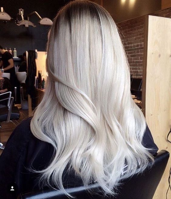 Top10: ragyogó platinaszőke hajszín tavaszra - SZÉPSÉG - Hajápolás  - árnyalatok, hajápolás, hajszín, platinaszőke, szőke, tavasz, 