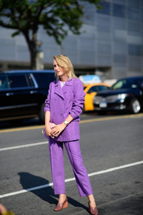 Stílusiskola: idén tavasszal szerezz be egy pasztell színű nadrágkosztümöt - DIVAT&STÍLUS - Stílusiskola - divat, kosztüm, pasztell, stílus, tanácsok, tippek, 