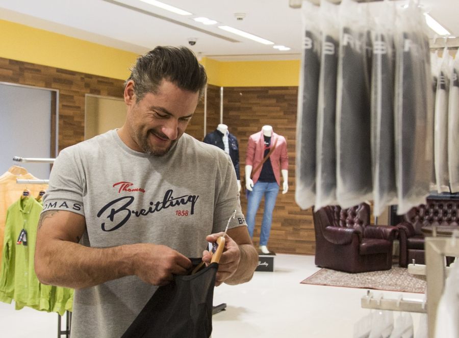 Kihalóban az igazi férfiasság? - Hírek  -  - breitling, thomas breitling, 