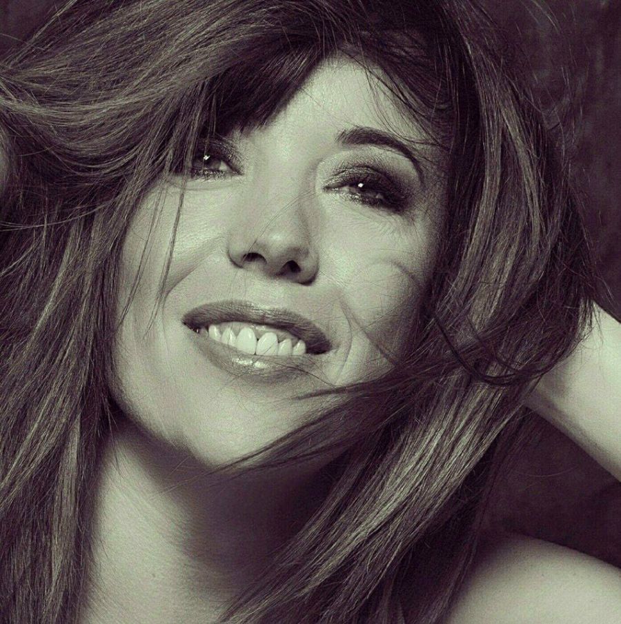 ’Egyszerűbb lenne az élet, ha tudnám, mi ad ihletet, de talán unalmasabb is’ – interjú Hullan Bea festőművésszel - STYLENEWS - Interjúk - festészet, festőművész, hullan bea, interjú, művészet, 