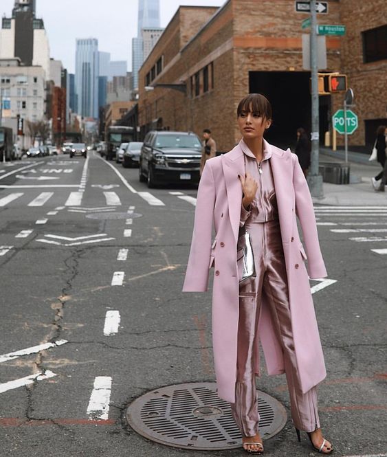 Stílusiskola: így viselj monokróm szetteket tavasszal - DIVAT&STÍLUS - Stílusiskola - divat, monokróm, outfit, stílus, szettek, színek, tavasz, 