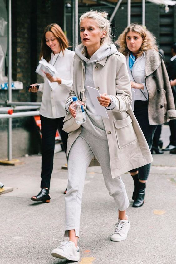 Stílusiskola: így viselj monokróm szetteket tavasszal - DIVAT&STÍLUS - Stílusiskola - divat, monokróm, outfit, stílus, szettek, színek, tavasz, 