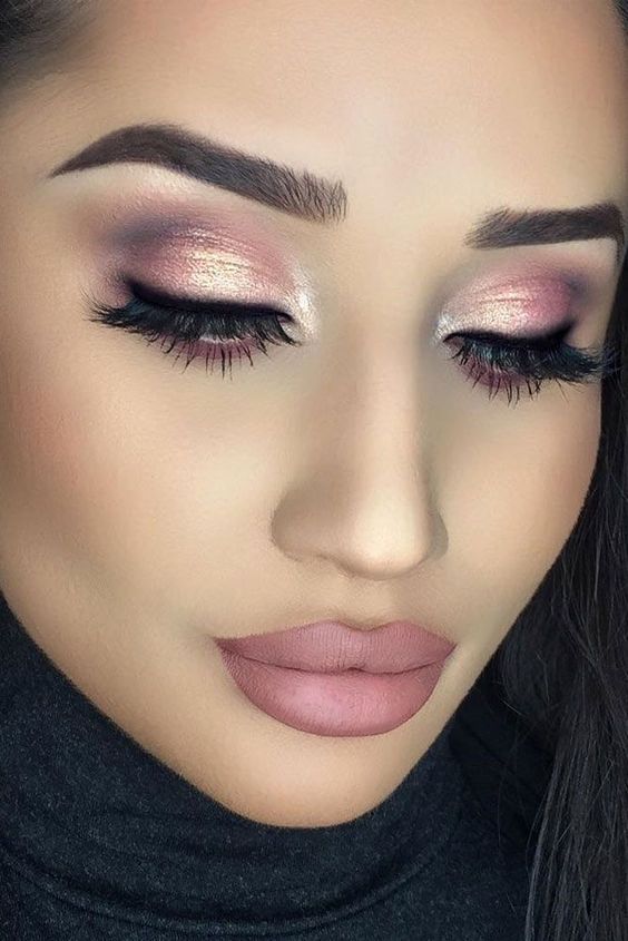 Smink tippek: a hétvégi bulikban éljen a fémes csillogás - SZÉPSÉG - Smink  - buli, hétvége, ötletek, smink, smink tippek, 