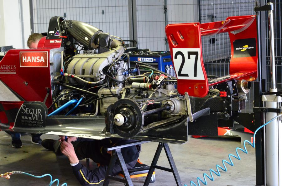 Szlovákiában tesztelt a Gender Racing - STYLENEWS - Interjúk - gender racing team, versenyzés, 