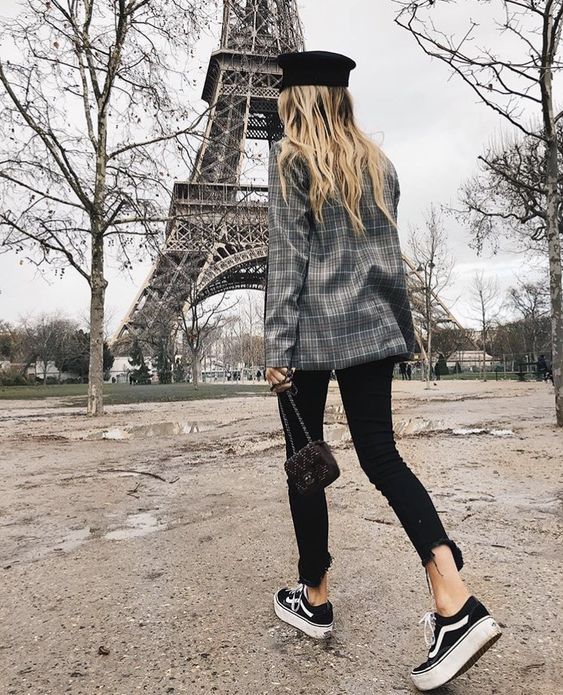 Stílusiskola: így csempészd be a párizsi stílust tavasszal az összeállításaidba - DIVAT&STÍLUS - Stílusiskola - divat, elegancia, könnyed elegancia, párizs, párizsi divat, stílus, 