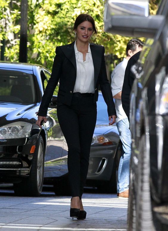 Stílusiskola: outfit ötletek Penélope Cruz-tól - DIVAT&STÍLUS - Stílusiskola - divat, outfit, ötletek, penelope cruz, stílus, tippek, 