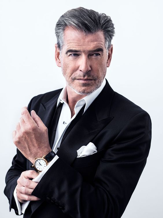 10 kép Pierce Brosnan-ról, aki 65 évesen is az egyik legsármosabb férfi - KERESD A NŐT  - Fesztelen mindennapok - pierce brosnan, szexi, színész, születésnap, 