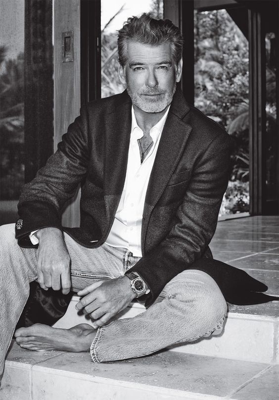 10 kép Pierce Brosnan-ról, aki 65 évesen is az egyik legsármosabb férfi - KERESD A NŐT  - Fesztelen mindennapok - pierce brosnan, szexi, színész, születésnap, 