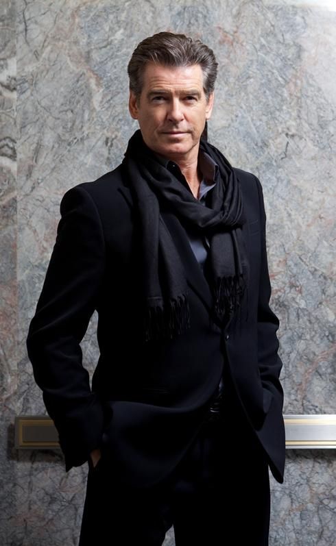 10 kép Pierce Brosnan-ról, aki 65 évesen is az egyik legsármosabb férfi - KERESD A NŐT  - Fesztelen mindennapok - pierce brosnan, szexi, színész, születésnap, 