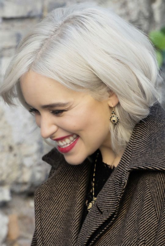 Top10: frizura ötletek Emilia Clarke-tól - SZÉPSÉG - Hajápolás  - emilia clarke, frizura, haj, ötletek, színésznő, tippek, trónok harca, 