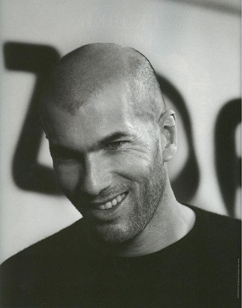 Zinedine Zidane 46 éves, és még mindig szexi! - STYLENEWS - Aktuális - foci vb, focista, születésnap, zinedine zidane, 