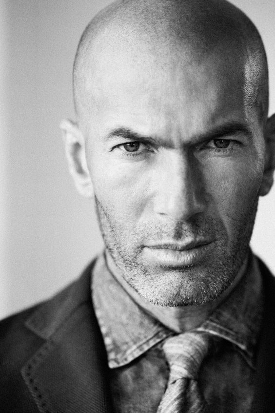 Zinedine Zidane 46 éves, és még mindig szexi! - STYLENEWS - Aktuális - foci vb, focista, születésnap, zinedine zidane, 