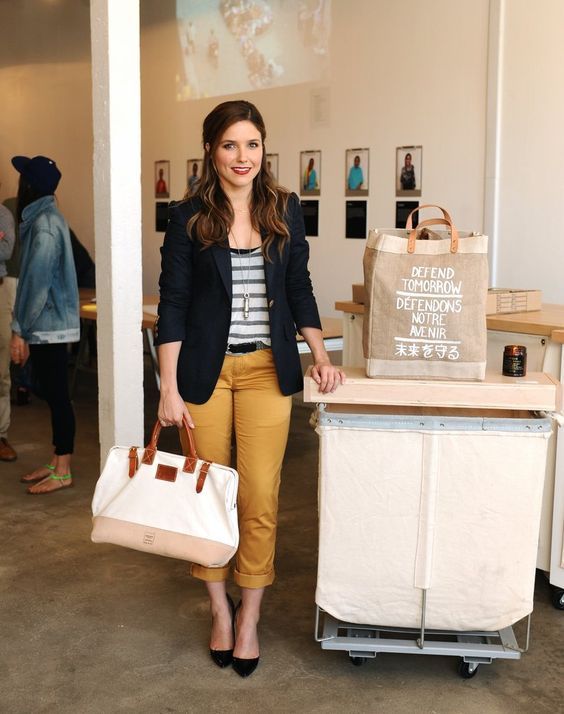 Stílusiskola: outfit ötletek Sohia Bush-tól - DIVAT&STÍLUS - Stílusiskola - divat, outfit, ötletek, sophia bush, stílus, tippek, 