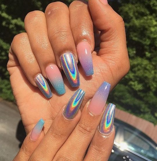Top10: holografikus és pasztell - a tökéletes nyári manikűr - SZÉPSÉG -  - holografikus, köröm, manikűr, nyár, ötletek, pasztell, tippek, 