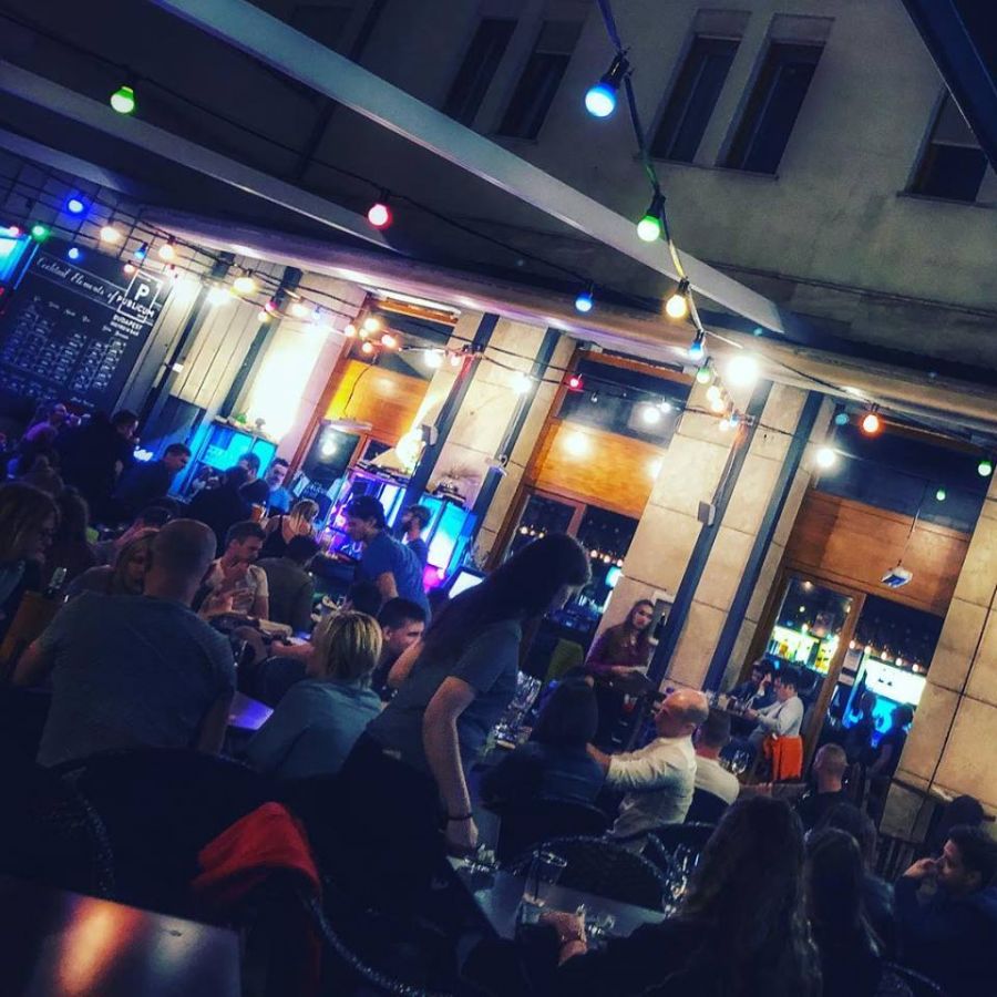 Koktélok, titkok, bartenderek - DIVAT&STÍLUS - STYLENEWS - bartender, bols mixer akadémia, PUBLiCUM, publicum bár, publicum étterem, publicum gozsdu, Ruskó Róbert, 