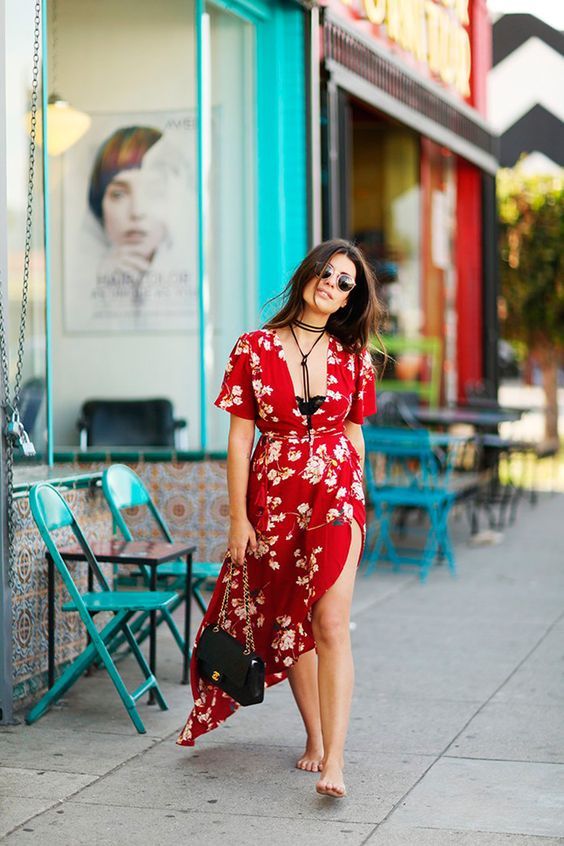 Stílusiskola: nyári kedvencünk a virágmintás ruha - DIVAT&STÍLUS - Stílusiskola - divat, nyári ruha, ruha, stílus, virágmintás, virágmintás ruha, 