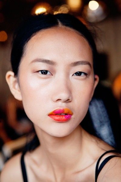 Top10: hangsúlyos sminkek, amelyeket feldobhatsz a Csók Világnapjának alkalmából - SZÉPSÉG - Smink  - csók, csók világnapja, ötletek, rúzs, smink, tippek, világnap, 