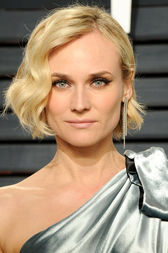 Top10: frizura tippek Diane Kruger-től - SZÉPSÉG - Hajápolás  - diane kruger, frizurák, hajak, 