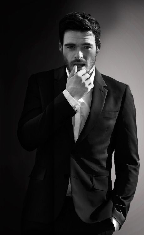 10 fotó, ami világossá teszi, hogy miért őrülünk meg Richard Madden-ért - KERESD A NŐT  - Fesztelen mindennapok - pasi, richard madden, szexi, színész, 