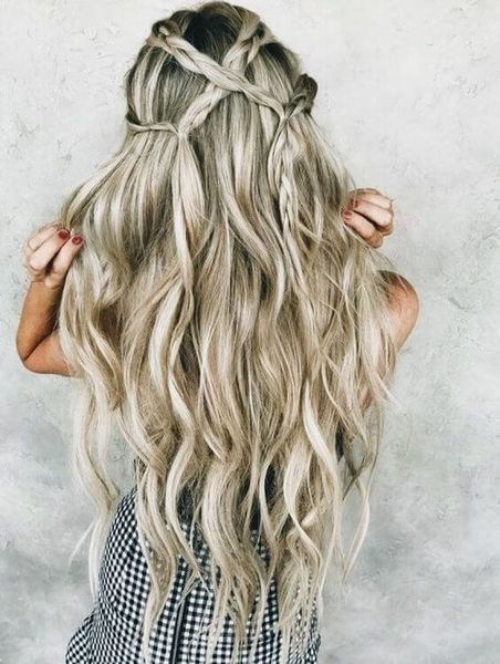 Top10: kedvenc fonataink, amelyek egy pillanat alatt feldobják a megjelenésünket - SZÉPSÉG - Hajápolás  - esküvő, fesztivál, fonat, frizura, haj, nyár, ötletek, sziget 2018, tippek, 