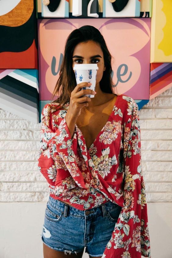 Stílusiskola: így viselj nyáron laza blúzokat - DIVAT&STÍLUS - Stílusiskola - 