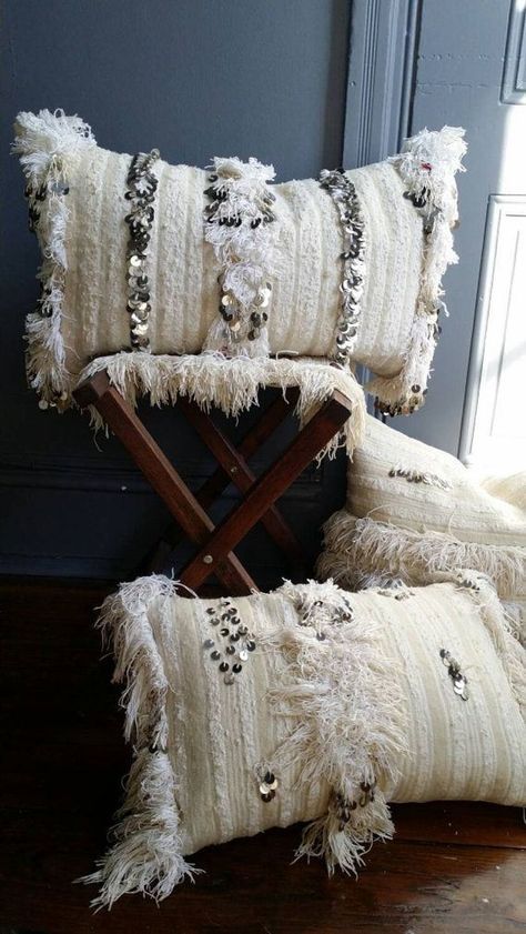 Top10: aktuális kedvenceink a rojtos párnák - STYLELIFE - Otthon & Design - dekor, díszpárna, lakberendezés, otthon, párna, 