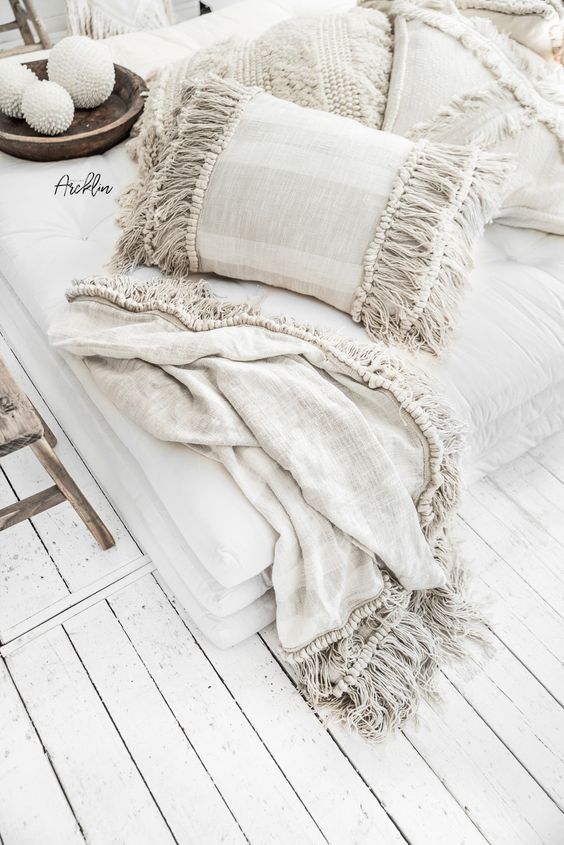 Top10: aktuális kedvenceink a rojtos párnák - STYLELIFE - Otthon & Design - 