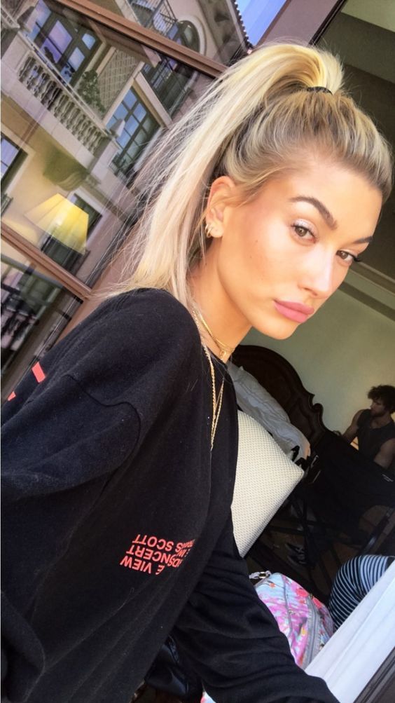 Top10: frizura ötletek Hailey Baldwin-tól - SZÉPSÉG - Hajápolás  - frizura, hailey baldwin, haj, hajápolás, ötletek, tippek, 