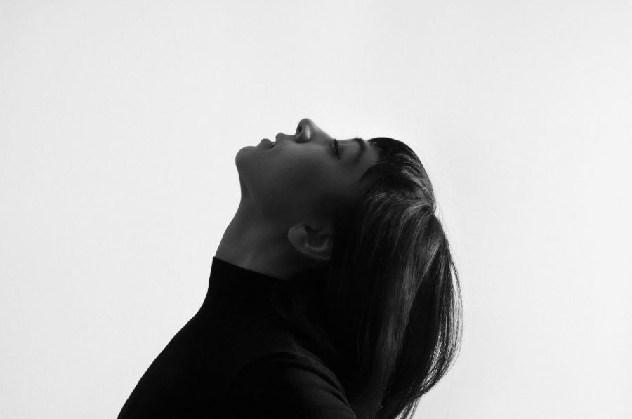 Nők, a kombinálás mesterei - KERESD A NŐT  -  - agyalás, gondolatok, kapcsolatok, női elme, túlgondolás, 