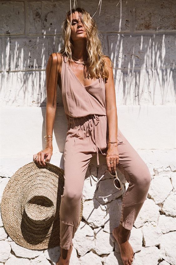 Stílusiskola: így viselj overálokat a nyár hátralévő részében - DIVAT&STÍLUS - Stílusiskola - divat, outfit, overal, ötletek, stílus, tippek, 