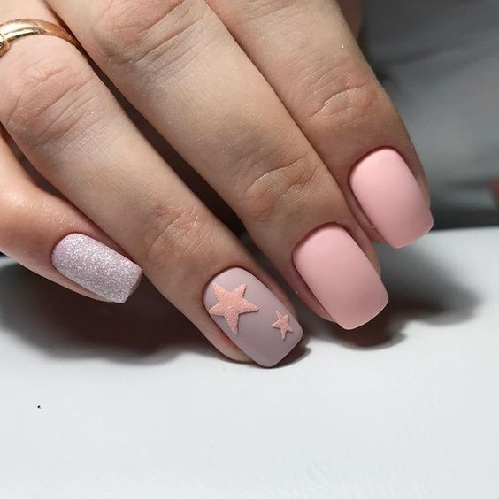 Top10: babarózsaszín manikűr ötletek őszre - SZÉPSÉG -  - babarózsaszín, köröm, manikűr, ősz, rózsaszín, 