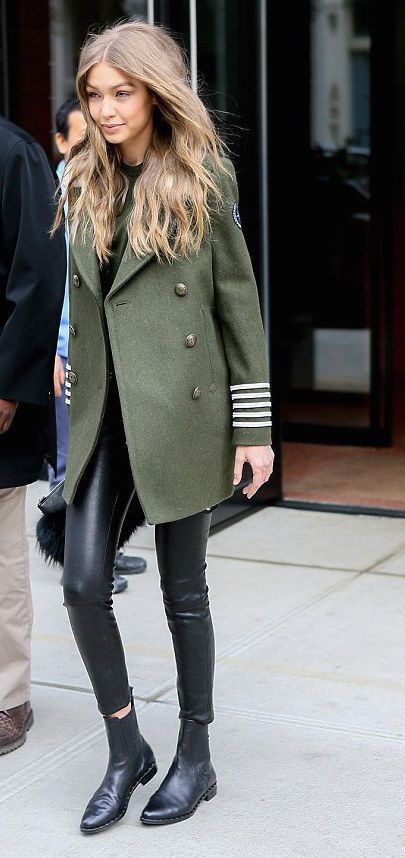 Stílusiskola: így viselj ősszel bőrnadrágokat - DIVAT&STÍLUS - Stílusiskola - 