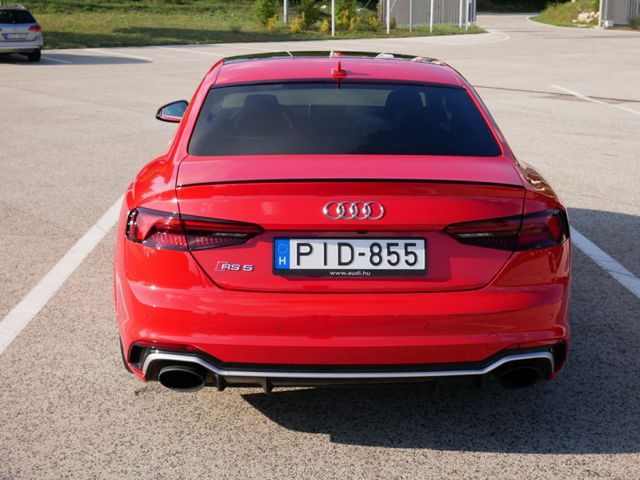 Amikor nem számít, hogy mi mennyire praktikus - Kipróbáltuk az Audi RS5-öt - STYLENEWS - Aktuális - audi, audi rs5, autó, teszt, 