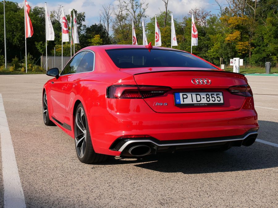 Amikor nem számít, hogy mi mennyire praktikus - Kipróbáltuk az Audi RS5-öt - STYLENEWS - Aktuális - audi, audi rs5, autó, teszt, 