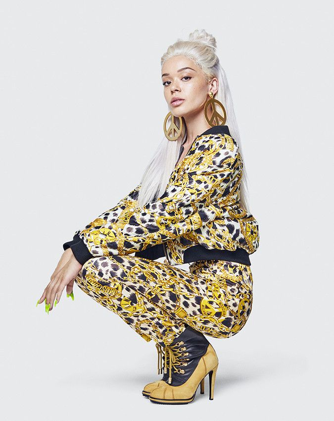 Jeremy Scott a barátságot és a sokszínűséget ünnepli - STYLENEWS - Aktuális - h%26m, jeremy scott, moschino, 