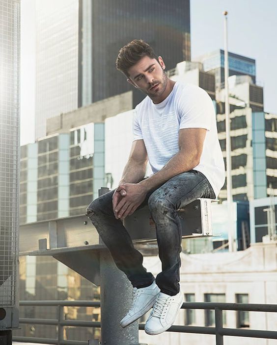 10 kép, ami bizonyítja, hogy Zac Efron tinisztárból igazi szexi pasi lett - STYLENEWS - Aktuális - pasi, szexi, színész, születésnap, zac efron, 