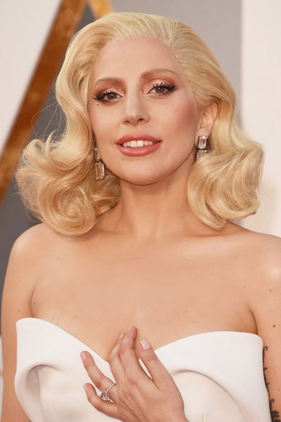 Top10: frizura ötletek Lady Gaga-tól - SZÉPSÉG - Hajápolás  - 