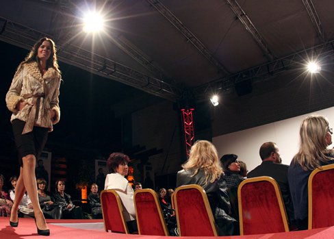 Bugatti üzlet nyílt a Rózsakert Bevásárlóközpontban - Hírek  -  - 2010, Bugatti, ősz és tél, Rózsakert Bevásárlóközpont, 