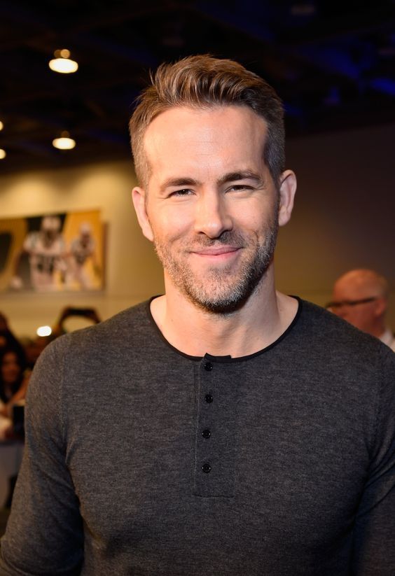 A születésnapos Ryan Reynolds Hollywood egyik legszexibb férfija - STYLENEWS - Aktuális - pasi, ryan reynolds, szexi, színész, születésnap, 