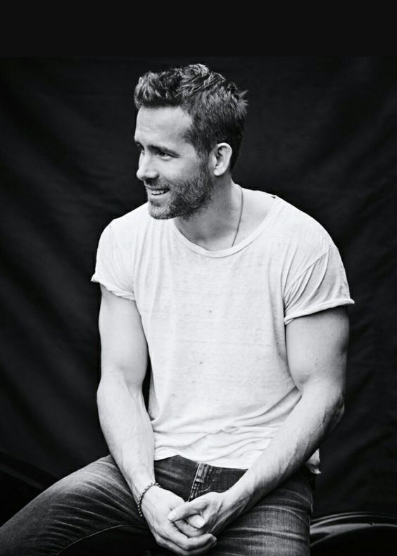 A születésnapos Ryan Reynolds Hollywood egyik legszexibb férfija - STYLENEWS - Aktuális - pasi, ryan reynolds, szexi, színész, születésnap, 