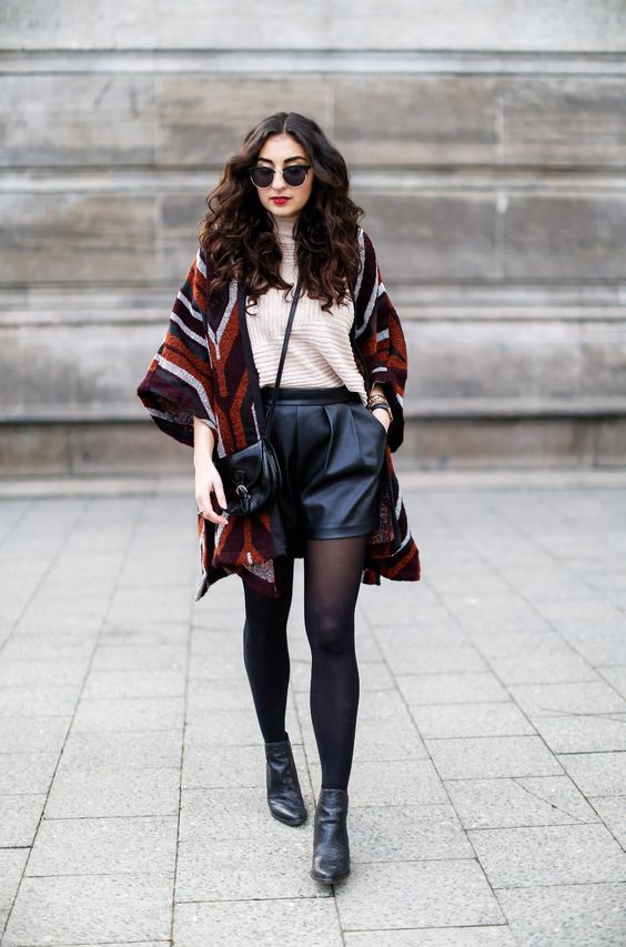 Stílusiskola: így viselj  ősszel bőr shortokat - DIVAT&STÍLUS - Stílusiskola - 