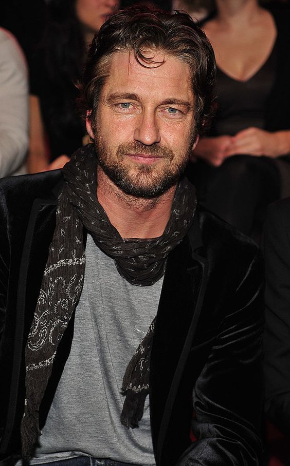 10 kép Gerard Butler-ről, ami feldobja a hétfő reggelt - STYLENEWS - Aktuális - gerard butler, színész, születésnap, 