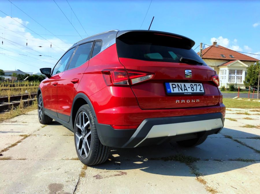 A nőies crossover - Kipróbáltuk a Seat Arona-t - STYLENEWS - Aktuális - autó, seat, seat arona, teszt, 