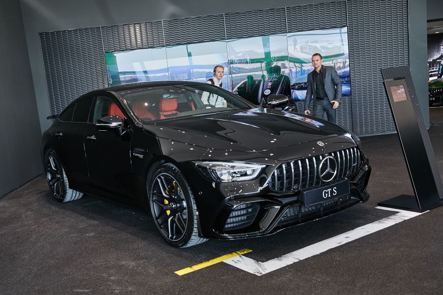 Megnyílt a világ egyik legmodernebb Mercedes-Benz márkakereskedése Budaörsön - STYLENEWS - Aktuális - autó, budaörs, hovány, mercedes, mercedes-benz, 