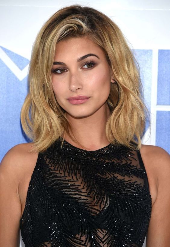 Top10: frizura ötletek Hailey Baldwin-tól - SZÉPSÉG - Hajápolás  - frizura, hailey baldwin, haj, modell, 