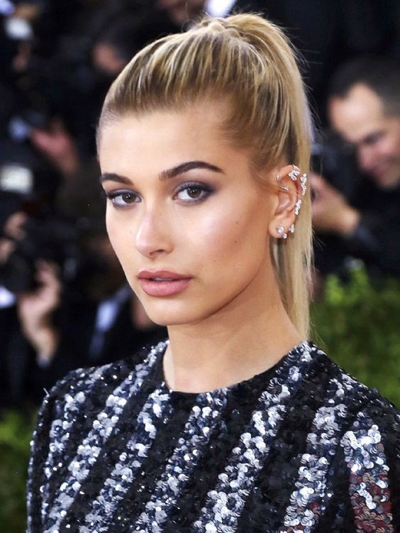 Top10: frizura ötletek Hailey Baldwin-tól - SZÉPSÉG - Hajápolás  - frizura, hailey baldwin, haj, modell, 