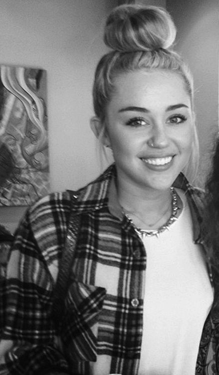 Top10: frizura ötletek Miley Cyrus-tól - SZÉPSÉG - Hajápolás  - frizura, miley cyrus, ötletek, 